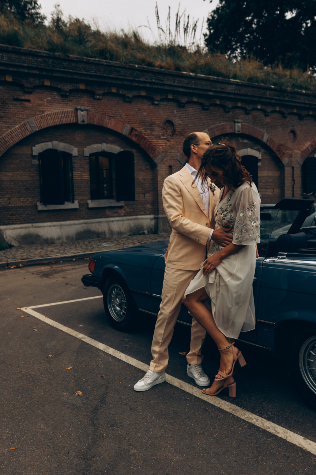 let me capture your intimate wedding ceremony