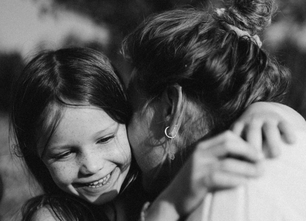 Looking for a natural and relaxed family, newborn or pregnancy photographer? I capture real moments in an authentic, storytelling way, no forced poses, just timeless, emotional memories.
